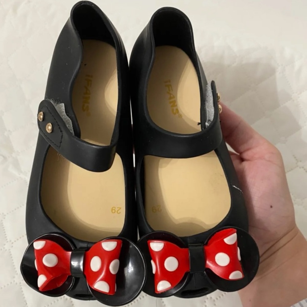 ifans Minnie mouse Velcro shoes